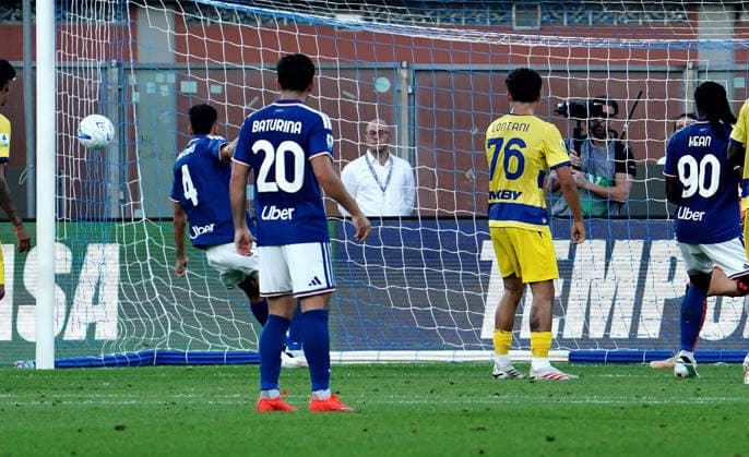 Foto IPP Albano Angilletta Como 14 09 2026 Calcio Campionato di serie A 2026 2027 Como - Parma nella foto: il gol di Jacobo Ramon per l 1 a 0 del Como Italy Photo Press World Copyright italy ITALY  Copyright: xR4924_italyphotopressx