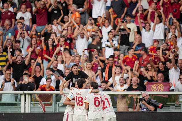 Roma™s Donyell Malen celebrates after scoring the 1-0 goal for his team during the Serie A soccer match between Torino and Roma at the Stadio Olimpico Grande Torino in Turin, north west Italy - Sunday, September 14, 2026. - Soccer .  Copyright: xMarcoxAlpozzi LaPressex
