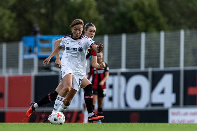 Google Pixel Frauen Bundesliga: Bayer 04 Leverkusen - FC Bayern München;14.09.2026 Momoko Tanikawa (FC Bayern München, 18) Frauen Bundesliga Google Pixel Frauen Bundesliga 26 27: Bayer 04 Leverkusen - FC Bayern München; Ulrich-Haberland-Stadion, Leverkusen; 14.09.2026 DFL regulations prohibit any use of photographs as image sequences and or quasi video.