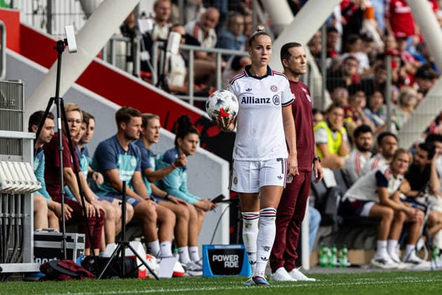 Google Pixel Frauen Bundesliga: Bayer 04 Leverkusen - FC Bayern München;14.09.2026 Giulia Gwinn (FC Bayern München, 7) Frauen Bundesliga Google Pixel Frauen Bundesliga 26 27: Bayer 04 Leverkusen - FC Bayern München; Ulrich-Haberland-Stadion, Leverkusen; 14.09.2026 DFL regulations prohibit any use of photographs as image sequences and or quasi video.