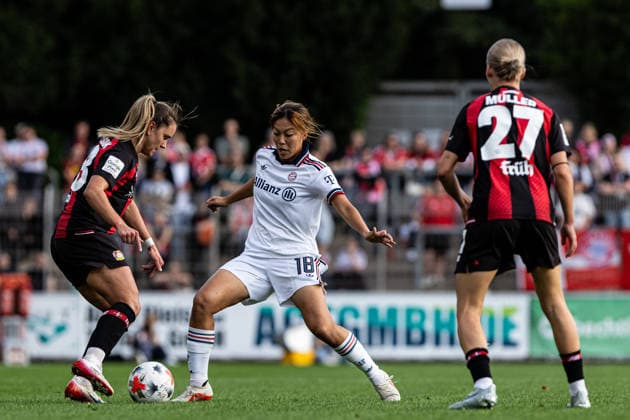 Google Pixel Frauen Bundesliga: Bayer 04 Leverkusen - FC Bayern München;14.09.2026 Momoko Tanikawa (FC Bayern München, 18) Frauen Bundesliga Google Pixel Frauen Bundesliga 26 27: Bayer 04 Leverkusen - FC Bayern München; Ulrich-Haberland-Stadion, Leverkusen; 14.09.2026 DFL regulations prohibit any use of photographs as image sequences and or quasi video.