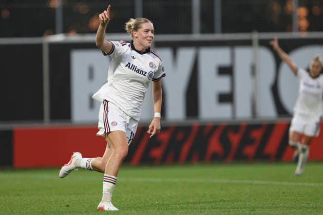 Alara Åžehitler (FC Bayern Muenchen) Torjubel, jubelt nach ihrem Treffer zum 2:3 waehrend des Spiels der Frauen Bundesliga zwischen Bayer 04 Leverkusen und FC Bayern Muenchen, Ulrich-Haberland-Stadion am 14. September 2026 in Leverkusen, Deutschland. (Foto von Oliver Kaelke DeFodi Images) +++ Alara Åžehitler (FC Bayern Muenchen) celebrates after scoring her team s third goal during the Bundesliga match between Bayer 04 Leverkusen and FC Bayern Muenchen at Ulrich-Haberland-Stadion on September 14, 2026 in Leverkusen, Germany. (Photo by Oliver Kaelke DeFodi Images) DFB DFL REGULATIONS PROHIBIT ANY USE OF PHOTOGRAPHS AS IMAGE SEQUENCES AND OR QUASI-VIDEO. (Photo by Oliver Kaelke DeFodi Images) -
