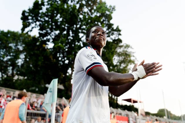 Deutschland: Google Pixel Frauen-Bundesliga 2026 27, 4. Spieltag - Bayer 04 Leverkusen vs. FC Bayern München - 14.09.2026 - Ulrich-Haberland-Stadion Amani Bernadette Auswechslung verlässt das Feld