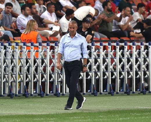Gaziantep FK v Fenerbahce - Turkish Super Lig GAZIANTEP, TURKIYE - SEPTEMBER 14: Head coach Ismail Kartal of Fenerbahce follows the Turkish Super Lig Week 5 match between Gaziantep FK and Fenerbahce at Gaziantep Buyuksehir Stadium in Gaziantep, Turkiye, on September 14, 2026. Omer Faruk Salman Anadolu Gaziantep Turkey. Editorial use only. Please get in touch for any other usage.  Copyright: x2026xAnadoluxOmerxFarukxSalmanx