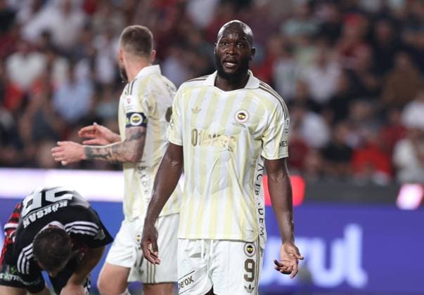 Gaziantep FK v Fenerbahce - Turkish Super Lig GAZIANTEP, TURKIYE - SEPTEMBER 14: Fenerbahce s Romelu Lukaku in action during the Turkish Super Lig Week 5 match between Gaziantep FK and Fenerbahce at Gaziantep Buyuksehir Stadium in Gaziantep, Turkiye, on September 14, 2026. Omer Faruk Salman Anadolu Gaziantep Turkey. Editorial use only. Please get in touch for any other usage.  Copyright: x2026xAnadoluxOmerxFarukxSalmanx