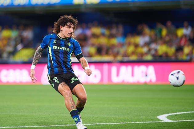Hector Bellerin (Real Betis) during the LaLiga EA Sports match between Villarreal CF and Real Betis Balompie at Estadio de la Ceramica on September 14, 2026 in Villarreal, Spain. -