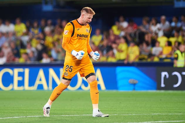 Peter Gulacsi (Villarreal CF) celebrates after scoring his team˜s first goal during the LaLiga EA Sports match between Villarreal CF and Real Betis Balompie at Estadio de la Ceramica on September 14, 2026 in Villarreal, Spain. -