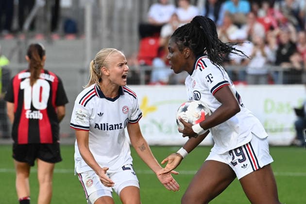 Edna IMADE (M) jubelt nach ihrem Tor zum 2-2 mit Pernille HARDER (M) , Jubel, jubeln, Freude, cheers, Bayer 04 Leverkusen - FC Bayern Muenchen 2-3 Fussball Google Pixel Bundesliga der Frauen Saison 2026 2027, 4.Spieltag, Spieltag4, matchday4, am 14.09.2026 im Ulrich Habeland-Stadion Leverkusen, Â