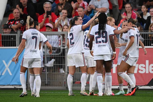 Torjubel FC Bayern Muenchen Frauen, München, nach dem Tor zum 2-3 durch ALARA (Alara Sehitler, M) Jubel, jubeln, Freude, cheers, Bayer 04 Leverkusen - FC Bayern Muenchen 2-3 Fussball Google Pixel Bundesliga der Frauen Saison 2026 2027, 4.Spieltag, Spieltag4, matchday4, am 14.09.2026 im Ulrich Habeland-Stadion Leverkusen, Â
