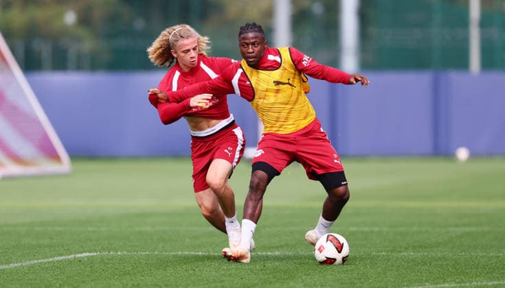 Leipzig, 14.09.2026, Red Bull Akademie, Fussball, 1.Bundesliga, RB Leipzig , Training , Im Bild von links: Viggo Gebel, Johan Bakayoko. , Nur zur redaktionellen Nutzung. Only editorial use. ,