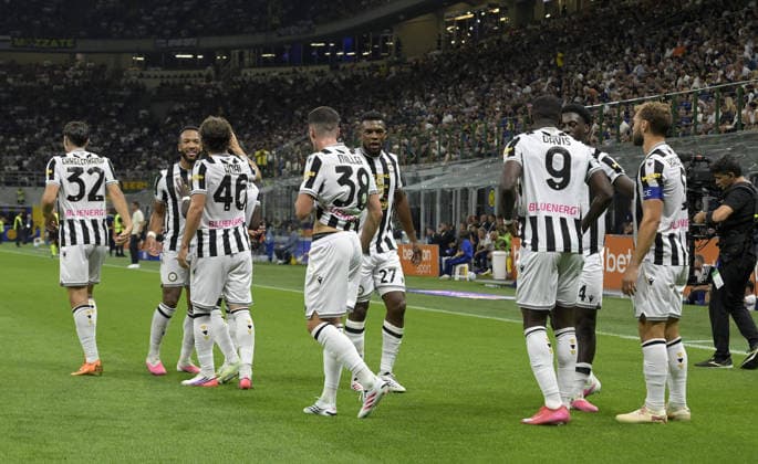 Foto IPP Paolo Bona Milano 14 09 2026 Campionato Serie A di Calcio stagione 2026 2027 partita Inter-Udinese Nella foto l esulta dopo il gol del momentaneo 0-2 dei giocatori dell Udinese Italy Photo Press Worldwide Copyright italy Italy ITALY  Copyright: xR4924_italyphotopressx
