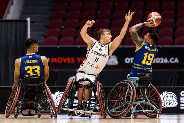 OTTAWA, CANADA - SEPTEMBER 14: Maximilian Lammering (Germany, 11) defending against Jhon Hernandez (Colombia, 19) during the Ottawa IWBF Wheelchair Basketball World Championships match between Germany vs. Colombia at Arena at TD Place on matchday 6 of the Ottawa IWBF Wheelchair Basketball World Championships on September 14, 2026 in Ottawa, Canada. Canada Copyright: xSteffiexWunderlx