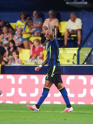 Natan Bernardo de Souza (Real Betis) celebrates after scoring his team˜s second goal during the LaLiga EA Sports match between Villarreal CF and Real Betis Balompie at Estadio de la Ceramica on September 14, 2026 in Villarreal, Spain. -
