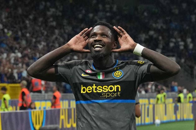 Inter Milan s Marcus Thuram celebrates after scoring 3-2 during the Serie A soccer match between Fc Inter and Udinese the San Siro Stadium in Milan, north Italy - September 14 , 2026. - Soccer  Copyright: xSpada LaPressex