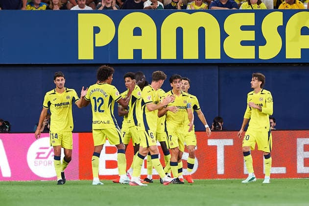 players of Villarreal CF celebrates after scoring his team˜s first goal during the LaLiga EA Sports match between Villarreal CF and Real Betis Balompie at Estadio de la Ceramica on September 14, 2026 in Villarreal, Spain. -