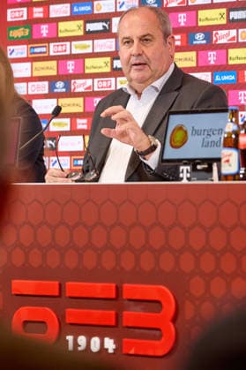 - Wien 14.09.2026 - PK ÖFB - Heute am Nachmittag fand in der Geschäftsstelle des Österreichischer Fusball-Bund im Rahmen einer Pressekonferenz die Präsentation des Kaders der Männer-Nationalmannschaft für die anstehende Nations League statt . PHOTO: Vorstandsvorsitzender und ÖFB-Präsident Josef Pröll während der PK . Vienna (AUSTRIA) - This afternoon, the squad for the men’s national team, Nationalteam for the upcoming Nations League was announced at a press conference, PK, Pressekonferenz held at the Austrian Football Association’s headquarters. OeFB, Fußballbund, Fußball, Bilanz WM USA, Europameisterschaft, Proell, Proll, ÖFB PK Kadervorstellung