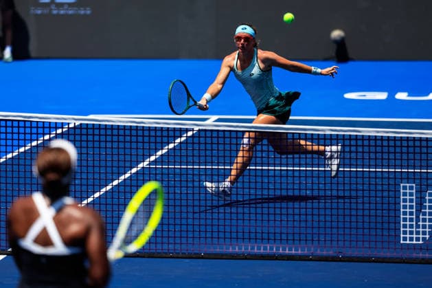 WTA, Tennis Damen GUADALAJARA OPEN 2026 WTA GUADALAJARA OPEN 2026 CAROLE MONNET VS SLOANE STEPHENS 14092026 GUADALAJARA, JALISCO. Action photo of Carole Monnet of France, during a match of the WTA Guadalajara Open 2026, held at the Centro Panamericano de Tenis of Guadalajara, Jalisco, Mexico. Foto de accion de Carole Monnet de Francia, durante juego del WTA Guadalajara Open 2026 celebrado en el Centro Panamericano de Tenis de Guadalajara, Jalisco, Mexico PHOTO BY IMAGENSHOP AGENCIA FOTOGRAFICA GUADALAJARA JALISCO MEXICO Copyright: xIMAGENSHOPxAGENCIAxFOTOGRAFICAx