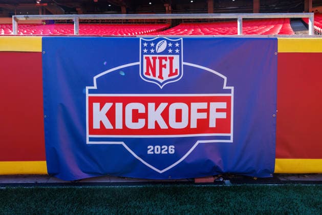 KANSAS CITY, MO - SEPTEMBER 14: NFL, American Football Herren, USA kickoff sign on the field wall prior to the game between the Kansas City Chiefs and the Denver Broncos on September 14th, 2026 at Arrowhead Stadium in Kansas City, Missouri. (Photo by William Purnell Icon Sportswire) NFL: SEP 14 Broncos at Chiefs EDITORIAL USE ONLY Icon2026091400087
