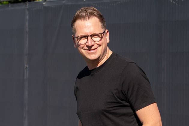 Andre Hechelmann (Borussia Moenchengladbach, Direktor Scouting u. Recruitment) kommt auf den Trainingsplatz. Oeffentliches Training Borussia Moenchengladbach, Fussball, Bundesliga, Saison 2026 2027, 15.09.2026 oeffentliches Training Borussia Moenchengladbach, Fussball, Bundesliga, Saison 2026 2027, 15.09.2026 Moenchengladbach Copyright: xEibner-Pressefoto ThomasxHaeslerx EP_THR