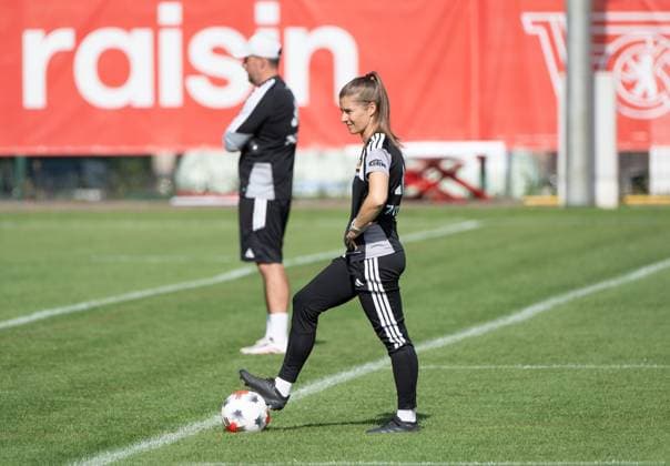 Fußball, Frauen, Saison 2026 2027, Google Pixel Frauen-Bundesliga, 1. FC Union Berlin, Training, Trainerin Marie-Louise Eta (1. Frauen 1. FC Union), 15.09.2026, Copyright: xMatthiasxKochx