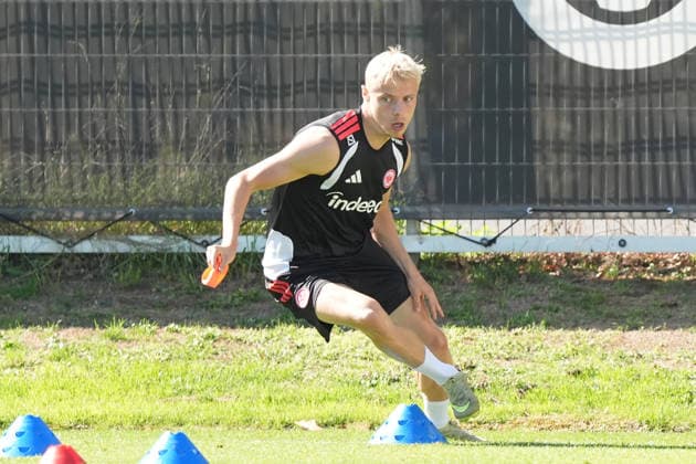 Oscar Hojlund (Eintracht Frankfurt) - 15.09.2026 Bundesliga, Saison 26 27: Eintracht Frankfurt Training