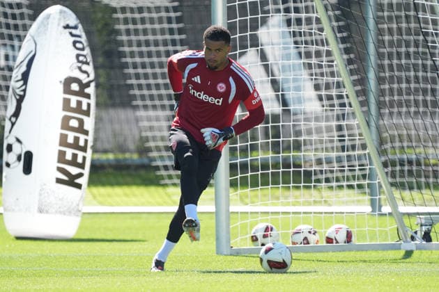 Torwart Noah Atubolu (Eintracht Frankfurt) - 15.09.2026 Bundesliga, Saison 26 27: Eintracht Frankfurt Training