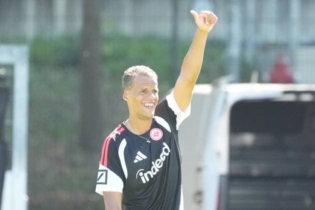 Timothy Chandler (Eintracht Frankfurt) - 15.09.2026 Bundesliga, Saison 26 27: Eintracht Frankfurt Training