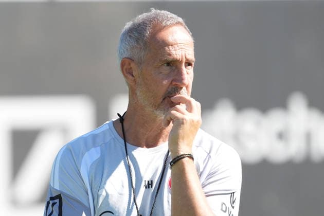 Trainer Adi Hütter (Eintracht Frankfurt) - 15.09.2026 Bundesliga, Saison 26 27: Eintracht Frankfurt Training