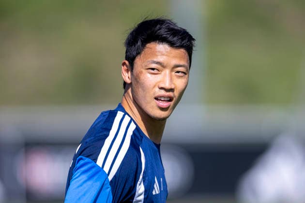 15.09.2026, Fussball, Training des FC Schalke 04. Hee-chan Hwang (FC Schalke 04). Gelsenkirchen Trainingsgelände FC Schalke 04 NRW Deutschland xRHR-FOTO YYx Copyright: RHR-FOTOx RHR-FOTO YY