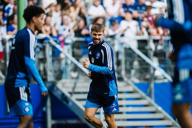 Training Hamburger SV, 15.09.2026 Mario Vuskovic (Hamburger SV, 44) ist im Training zurück; Fußball, Training, Rückkehr Mario Vuskovic: Training Hamburger SV am 15.09.2026 im Volksparkstadion, Hamburg DFL REGULATIONS PROHIBIT ANY USE OF PHOTOGRAPHS AS IMAGE SEQUENCES AND OR QUASI-VIDEO. Copyright: xBEAUTIFULxSPORTS Tonhäuserx