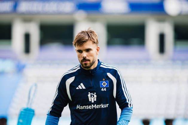Training Hamburger SV, 15.09.2026 Mario Vuskovic (Hamburger SV, 44) ist im Training zurück; Fußball, Training, Rückkehr Mario Vuskovic: Training Hamburger SV am 15.09.2026 im Volksparkstadion, Hamburg DFL REGULATIONS PROHIBIT ANY USE OF PHOTOGRAPHS AS IMAGE SEQUENCES AND OR QUASI-VIDEO. Copyright: xBEAUTIFULxSPORTS Tonhäuserx