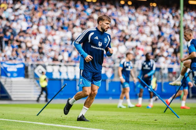Training Hamburger SV, 15.09.2026 Mario Vuskovic (Hamburger SV, 44) ist im Training zurück; Fußball, Training, Rückkehr Mario Vuskovic: Training Hamburger SV am 15.09.2026 im Volksparkstadion, Hamburg DFL REGULATIONS PROHIBIT ANY USE OF PHOTOGRAPHS AS IMAGE SEQUENCES AND OR QUASI-VIDEO. Copyright: xBEAUTIFULxSPORTS Tonhäuserx