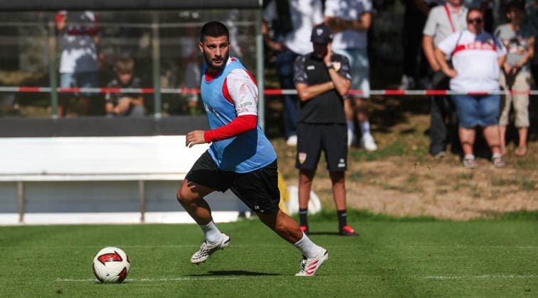 2026.09.15, Deutschland, Stuttgart, Fußball VfB Stuttgart Training, Deniz Undav (VfB)