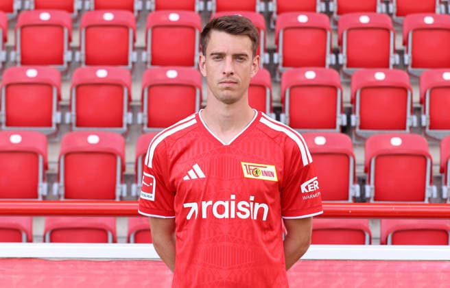 Janik Haberer ; 1.FC Union Berlin FCU Fußball 1.BL Bundesliga Porträttermin Saison 2026 2027 Headshot, Porträt, Portrait, Vorstellung, Präsentation, Pressetermin, GER 15.09.2026