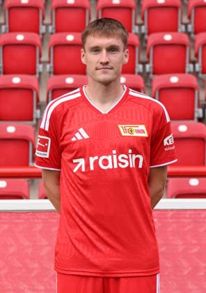 Michel Aebischer ; 1.FC Union Berlin FCU Fußball 1.BL Bundesliga Porträttermin Saison 2026 2027 Headshot, Porträt, Portrait, Vorstellung, Präsentation, Pressetermin, GER 15.09.2026