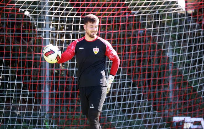 15.09.26 VfB Stuttgart Training Deutschland, Stuttgart, 15.09.2026, Fussball, Bundesliga, Saison 2026 2027, VfB Stuttgart Training: Dennis Seimen.