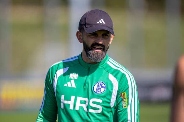 15.09.2026, Fussball, Training des FC Schalke 04. Trainer Miron Muslic (FC Schalke 04). Gelsenkirchen Trainingsgelände FC Schalke 04 NRW Deutschland xRHR-FOTO YYx Copyright: RHR-FOTOx RHR-FOTO YY