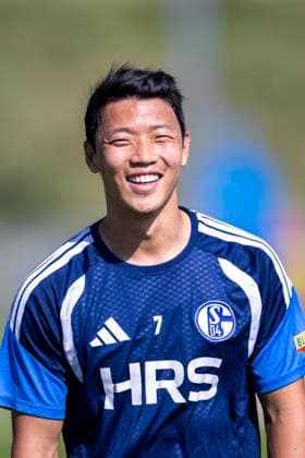 15.09.2026, Fussball, Training des FC Schalke 04. Hee-chan Hwang (FC Schalke 04). Gelsenkirchen Trainingsgelände FC Schalke 04 NRW Deutschland xRHR-FOTO YYx Copyright: RHR-FOTOx RHR-FOTO YY
