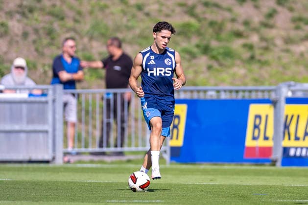15.09.2026, Fussball, Training des FC Schalke 04. Soufiane El-Faouzi (FC Schalke 04). Gelsenkirchen Trainingsgelände FC Schalke 04 NRW Deutschland xRHR-FOTO YYx Copyright: RHR-FOTOx RHR-FOTO YY