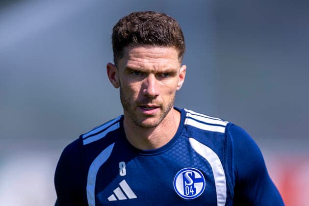 15.09.2026, Fussball, Training des FC Schalke 04. Robin Gosens (FC Schalke 04). Gelsenkirchen Trainingsgelände FC Schalke 04 NRW Deutschland xRHR-FOTO YYx Copyright: RHR-FOTOx RHR-FOTO YY