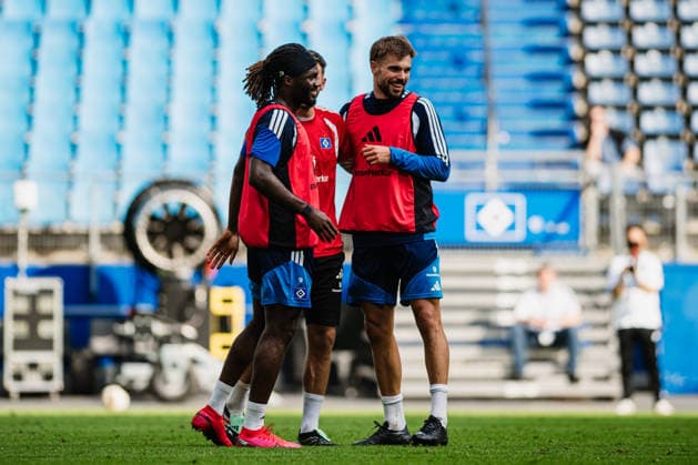 Training Hamburger SV, 15.09.2026 Mario Vuskovic (Hamburger SV, 44) ist wieder im Training, zusammen mit Daniel Heuer Fernandes (Hamburger SV, 1), Terem Moffi (Hamburger SV, 9); Fußball, Training, Rückkehr Mario Vuskovic: Training Hamburger SV am 15.09.2026 im Volksparkstadion, Hamburg DFL REGULATIONS PROHIBIT ANY USE OF PHOTOGRAPHS AS IMAGE SEQUENCES AND OR QUASI-VIDEO. Copyright: xBEAUTIFULxSPORTS Tonhäuserx