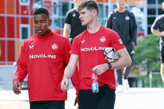 15.09.2026, xrekx, Fussball 2.Bundesliga , 1.FC Kaiserslautern - Training v.l. David Schramm (1.FC Kaiserslautern) Alex Murphy (1.FC Kaiserslautern) Kaiserslautern