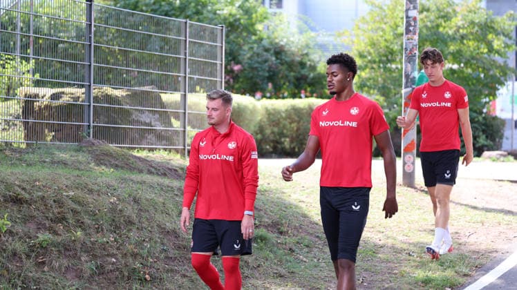 15.09.2026, xrekx, Fussball 2.Bundesliga , 1.FC Kaiserslautern - Training v.l. Marlon Ritter (1.FC Kaiserslautern) Kelven Frees (1.FC Kaiserslautern) Leon Robinson (1.FC Kaiserslautern) Kaiserslautern