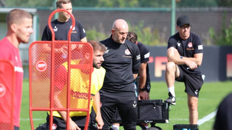 15.09.2026, xrekx, Fussball 2.Bundesliga , 1.FC Kaiserslautern - Training v.l. Torsten Lieberknecht Trainer (1.FC Kaiserslautern) Kaiserslautern