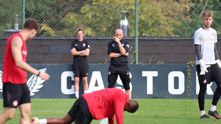 15.09.2026, xrekx, Fussball 2.Bundesliga , 1.FC Kaiserslautern - Training v.l. Torsten Lieberknecht Trainer (1.FC Kaiserslautern) Kaiserslautern