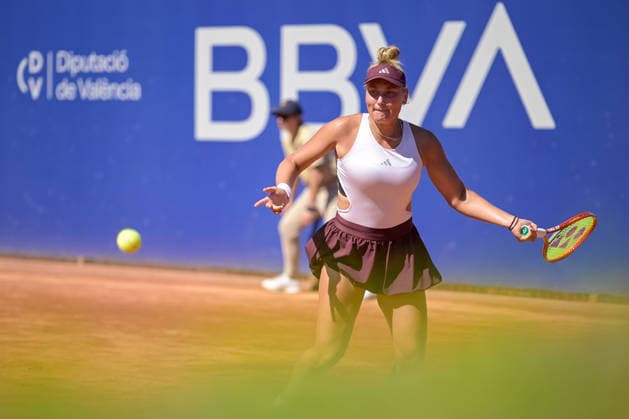 BBVA Open Internacional of Valencia Round of 32 Nastasja Schunk from Germany against Oksana Selekhmeteva from Spain in action during the BBVA Open Internacional of Valencia Round of 32 at Sporting Tennis Valencia, (Valencia ) on September 15, 2026. Copyright: xVicentexVidalxFernandezx