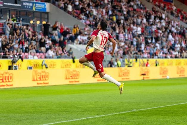 15.09.2026, Fussball, GER, Saison, 3.Liga, Saision 2026 2027, 06. Spieltag, SSV Jahn Regensburg - Fortuna Düsseldorf Jubel nach dem 1:0 durch Nassim Boujellab (SSV Jahn Regensburg) DFL REGULATIONS PROHIBIT ANY USE OF PHOTOGRAPHS AS IMAGE SEQUENCES AND OR QUASI-VIDEO.