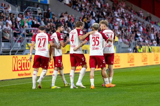 15.09.2026, Fussball, GER, Saison, 3.Liga, Saision 2026 2027, 06. Spieltag, SSV Jahn Regensburg - Fortuna Düsseldorf Jubel nach dem 1:0 durch Nassim Boujellab (SSV Jahn Regensburg) DFL REGULATIONS PROHIBIT ANY USE OF PHOTOGRAPHS AS IMAGE SEQUENCES AND OR QUASI-VIDEO.
