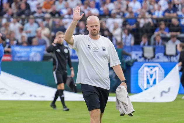 Deutschland: Fussball, 3. Liga, 6. Spieltag, Hänsch-Arena, Emslandstadion, Landkreis Emsland, Niedersachsen, Englische Woche, SV Meppen vs. Viktoria Köln: Lucas Beniermann (Trainer, SV Meppen) Copyright: xMichelxWittex