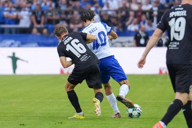 Deutschland: Fussball, 3. Liga, 6. Spieltag, Hänsch-Arena, Emslandstadion, Landkreis Emsland, Niedersachsen, Englische Woche, SV Meppen vs. Viktoria Köln: Niclas Nadj (SV Meppen, 40) gegen Niklas Jahn (Viktoria Köln, 16) Copyright: xMichelxWittex